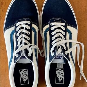Men’s VANS Shoes, Size 13